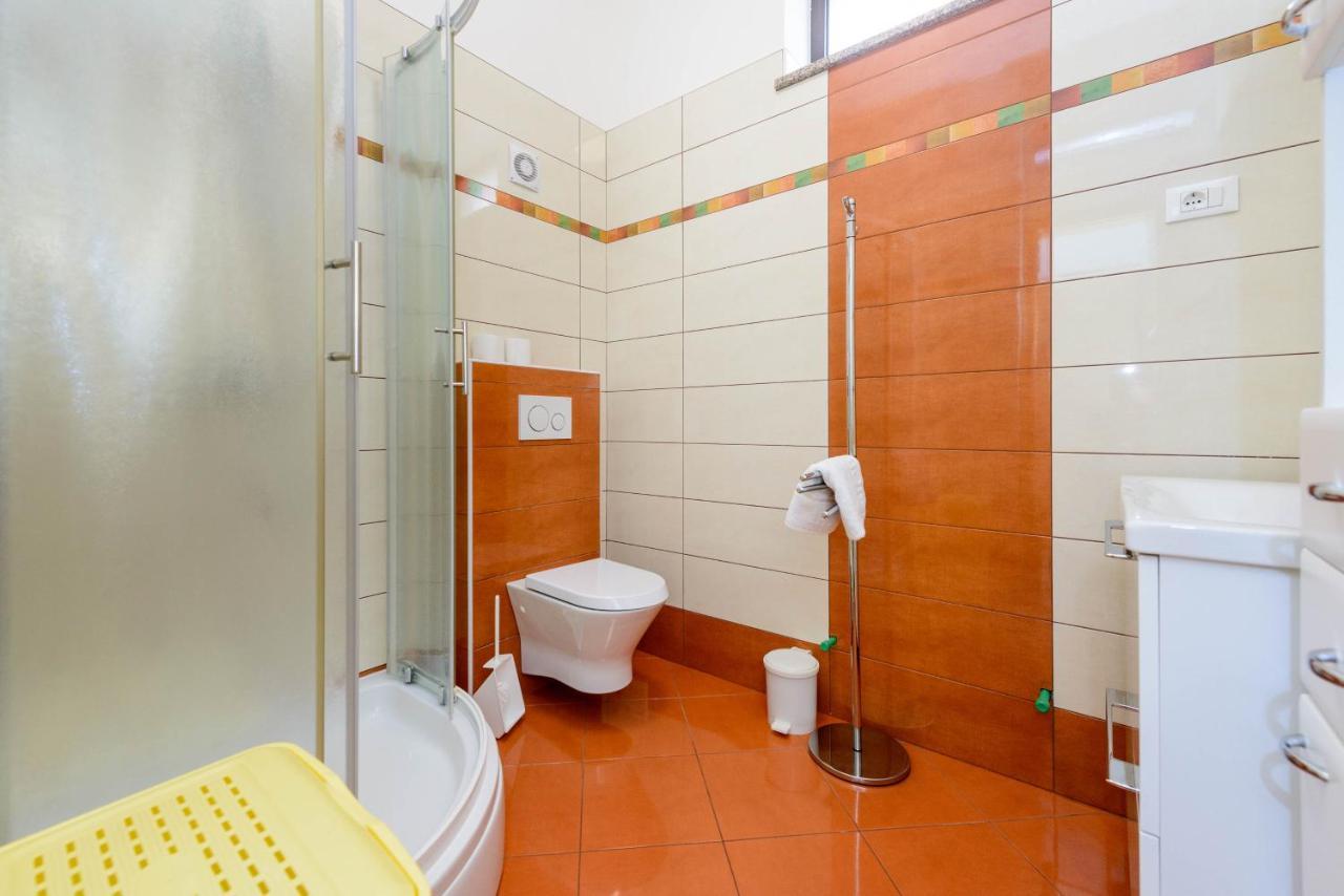 Apartments Milar Ровинь Экстерьер фото