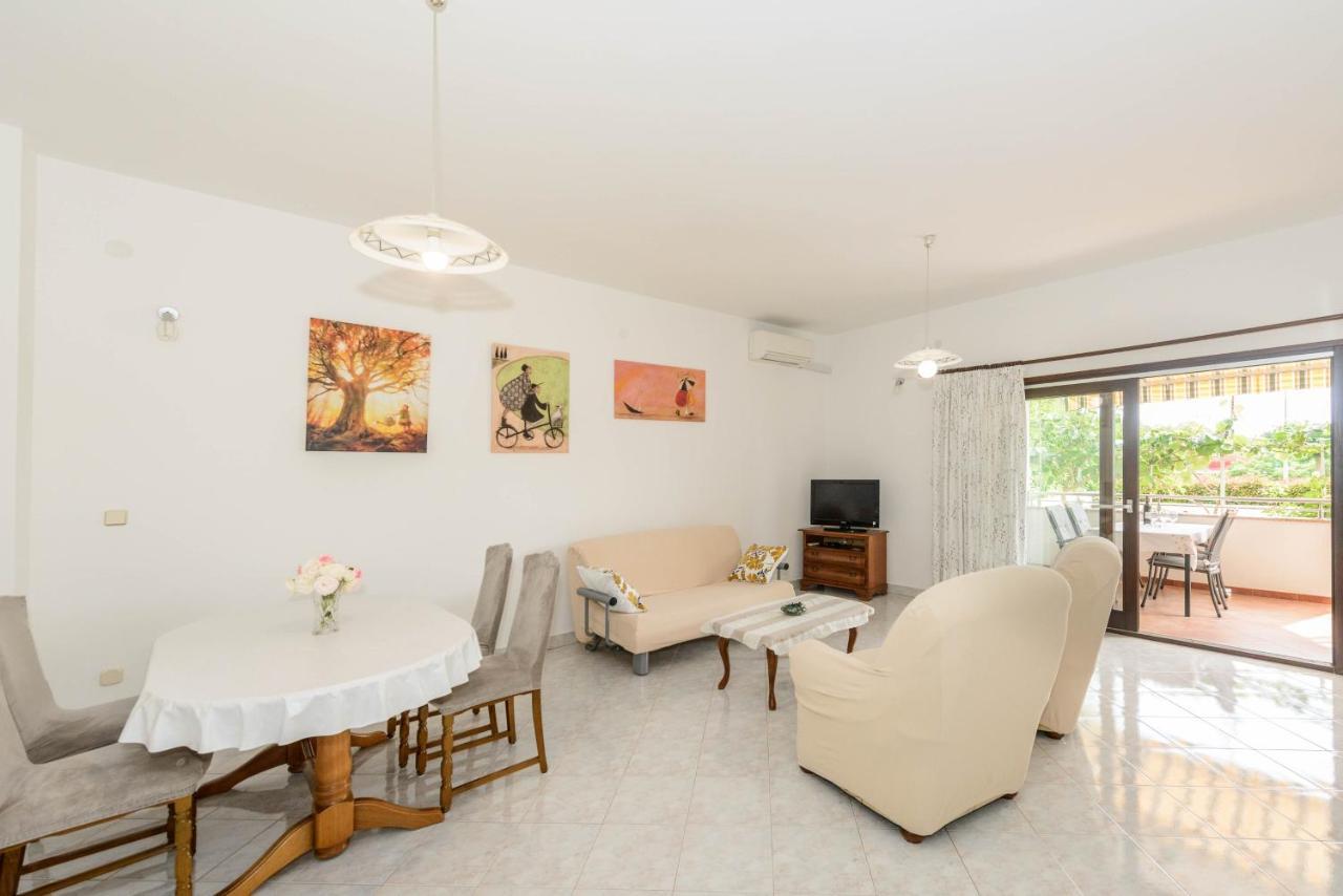 Apartments Milar Ровинь Экстерьер фото